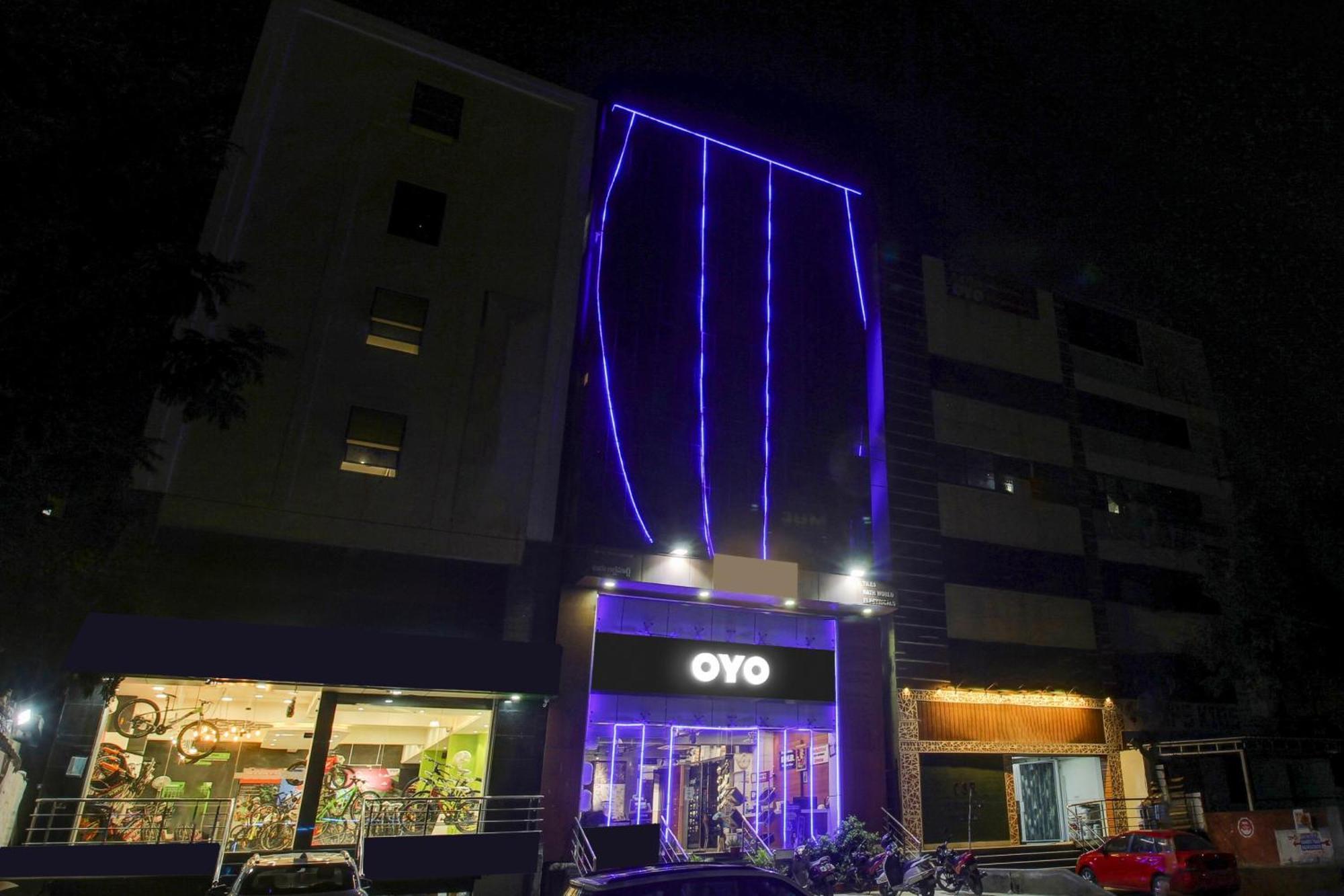 Collection O Galaxy Suites Hyderabad Exterior foto